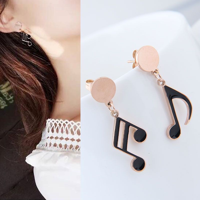 Koreanische Neue Titan Stahl Einfache Hinweis Asymmetrische Ohrringe Nihaojewelry Großhandel