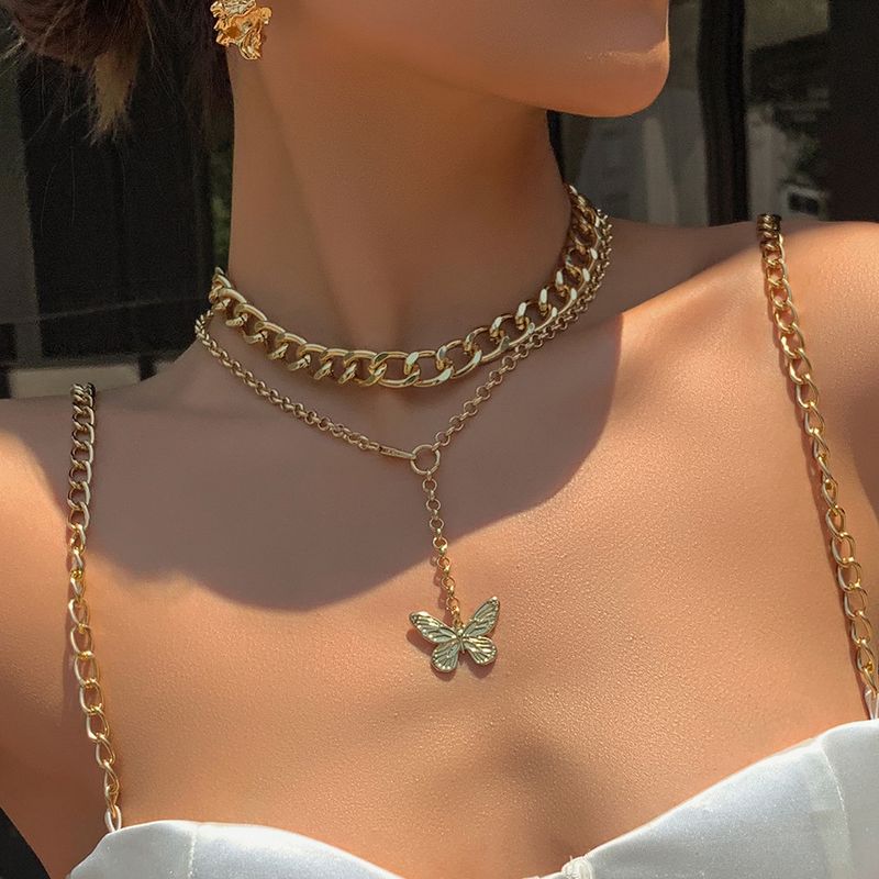 N7390 Europäische Und Amerikanische Kreative Neue Halskette Grenz Überschreitende Mode Persönlichkeit Schmetterling Anhänger Legierung Dicke Kette Halskette Set