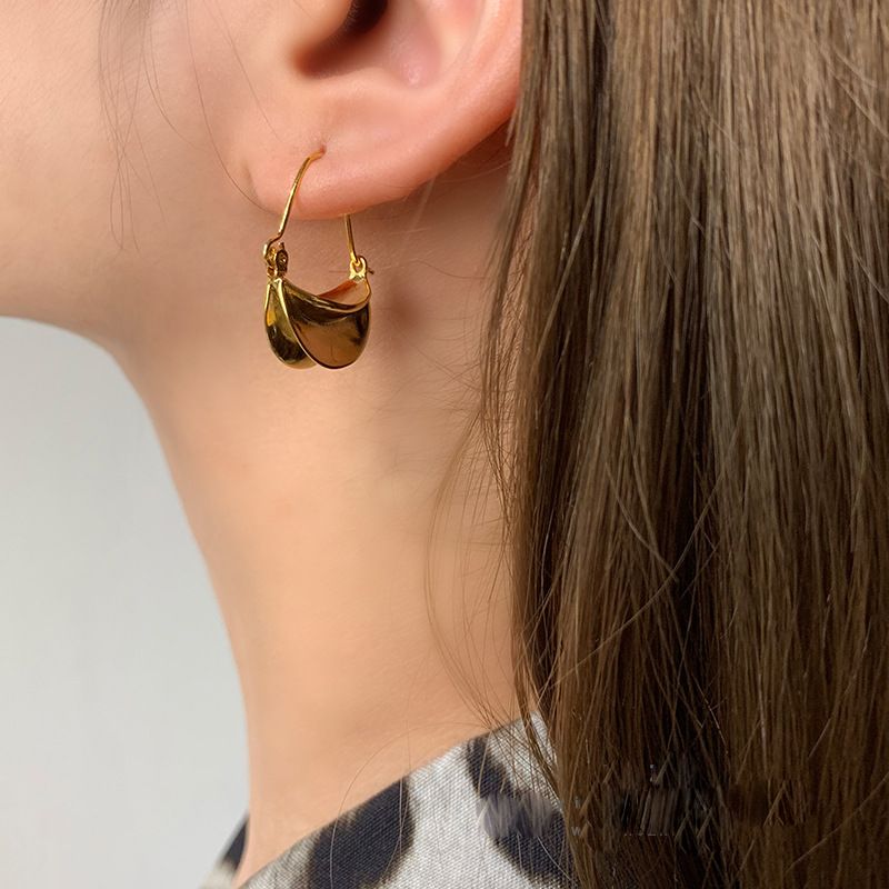 New Wave Irregular Arc Earrings Wild Temperament Earrings Niche Design Wholesale Nihaojewelry