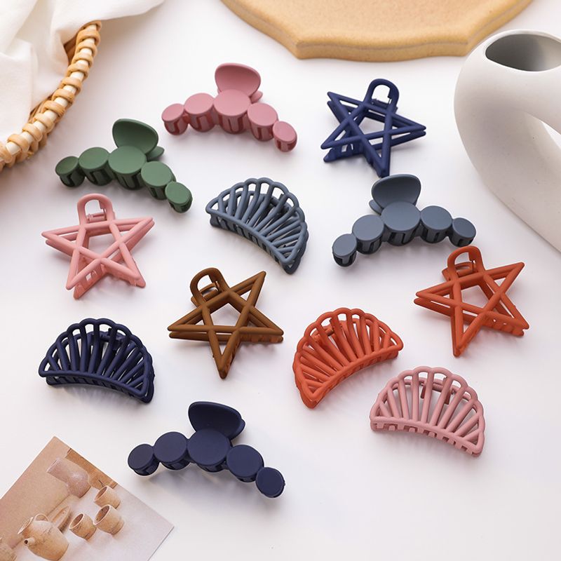 French Retro Catch Clip Large Bath Clip Cute Shower Hairpin Bath Frosted Peas Bean Pentagram Catch Clip Wholesale Nihaojewelry