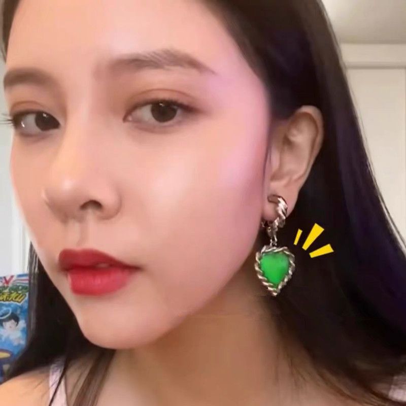 South Korea Earrings French Retro Emerald Love Gas Wild Quality Earrings Wholesale Nihaojewelry