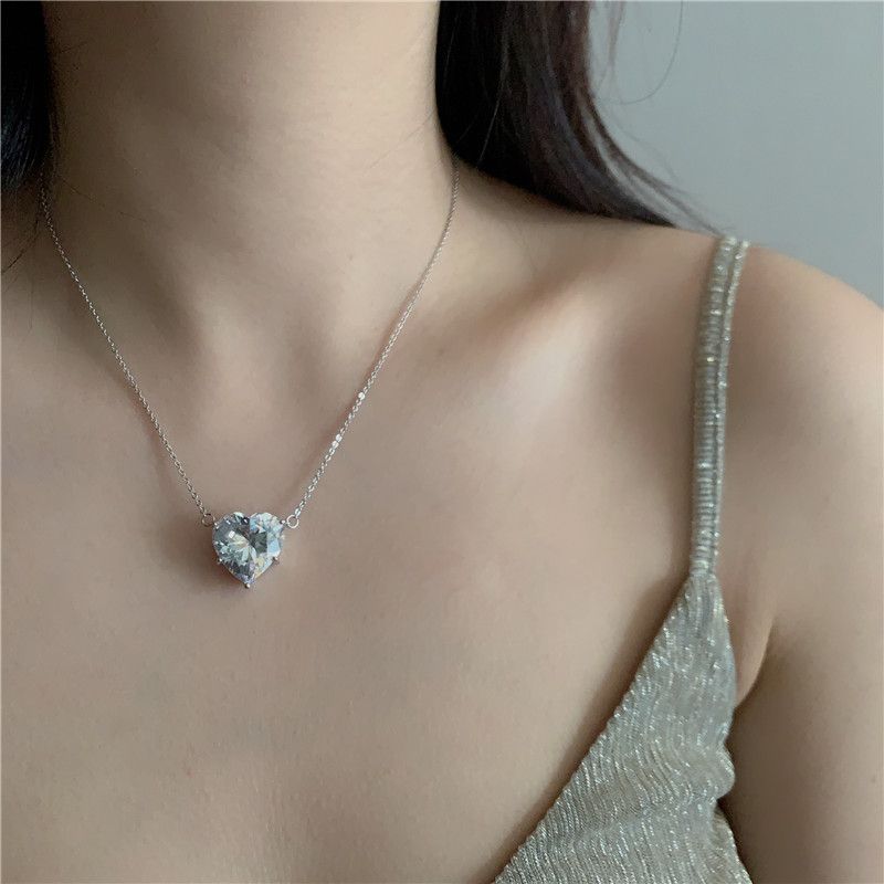 Korea Versatile Large Diamond Love Necklace Clavicle Chain Small Waist Necklace Wholesale Nihaojewelry