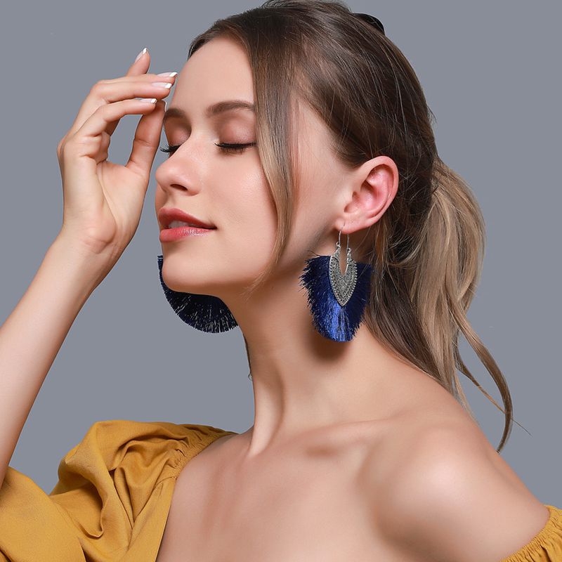 Nouvelle Mode Créative Boucles D'oreilles Exagérées Rétro En Forme D'éventail Boucles D'oreilles Gland En Gros Nihaojewelry