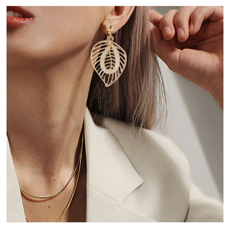 Fashion New Simple Style Wild Leaf  Earrings Wholesale Nihaojewelry