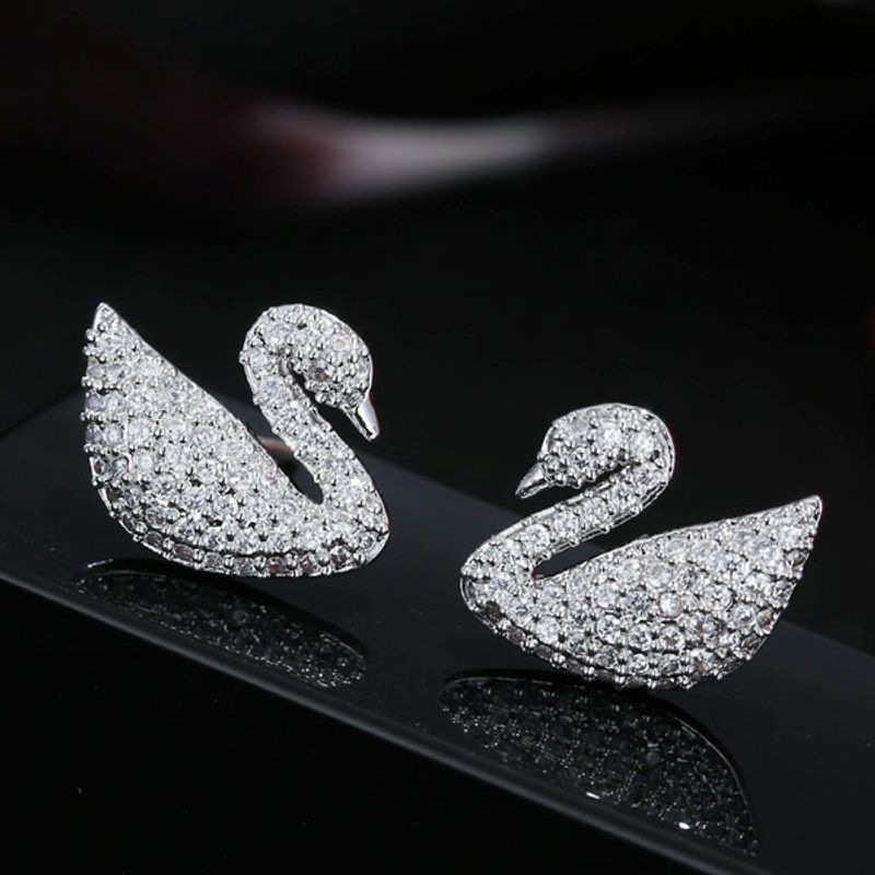 Korean Fashion Sweet Ol Simple Flash Diamond Swan Temperament Earrings Wholesale Nihaojewelry