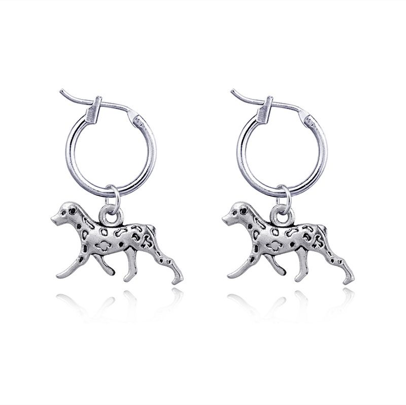 Européen Et Américain Nouveau Personnalisé Boucles D'oreilles Rétro Mignon Trois-dimensions Repéré Chien Animal Alliage Pendentif Boucle D'oreille Hoop Oreille Clip Femmes