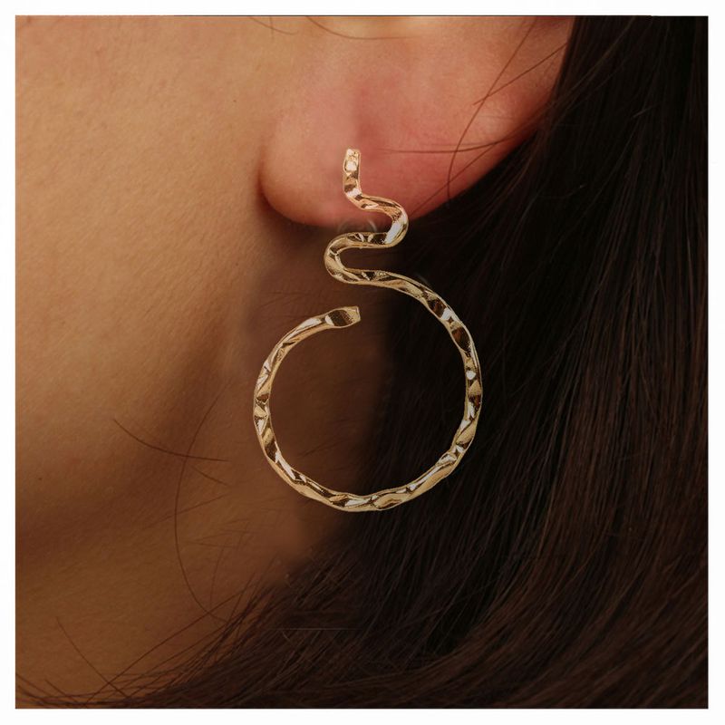 Grenz Überschreitende Einfache Temperament Weibliche Geometrische Metall Ohrringe Retro Europäische Und Amerikanische Stil Ohrringe Weibliche F6900