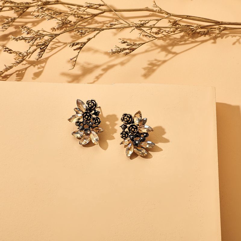 New Retro Palace Feng Shui Diamond Flower Earrings Fashion Simple Bohemian Earrings Wholesale Nihaojewelry