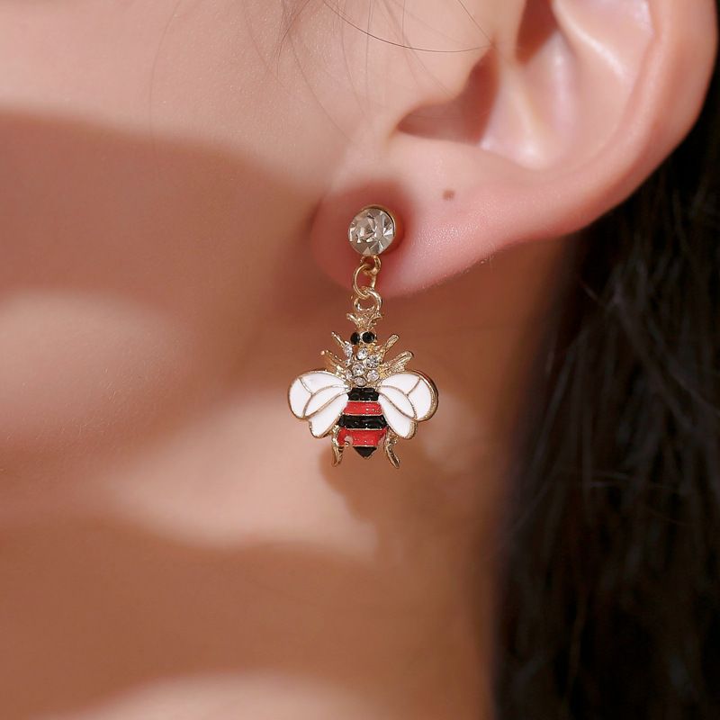 Explosion Earrings Cute Little Bee Stud Earrings Personality Sweet Earrings Long Earrings Wholesale Nihaojewelry
