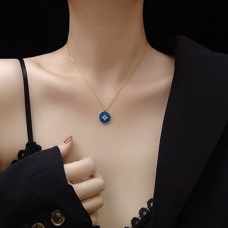 Collier En Diamant Bleu Ciel Huit Étoiles Mans En Acier Au Titane Plaqué Or Véritable 18 Carats En Gros Nihaojewelry