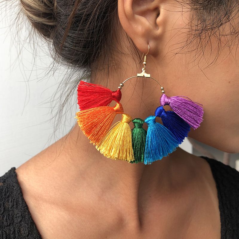 E8462 Rainbow Color Series Ohrringe Europäische Und Amerikanische Mode Übertriebene Farbe Rock Ohrringe Halbkreis Ohrringe Schmuck Heißer Verkauf