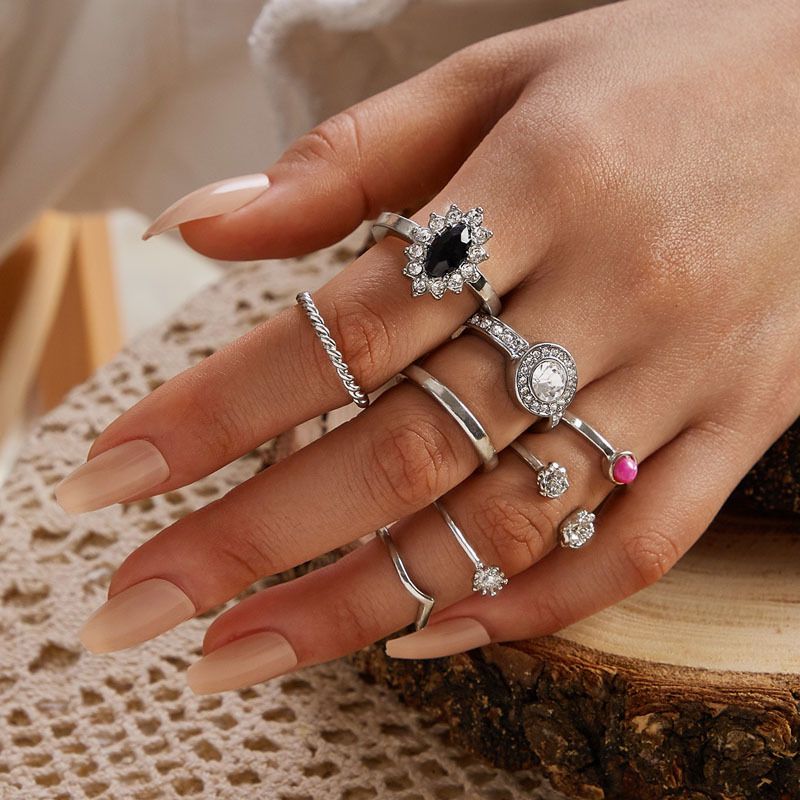 New Alloy V-shaped Open Twist Ring 8-piece Set Shiny Diamond Flower Ring Set Wholesale Nihaojewelry