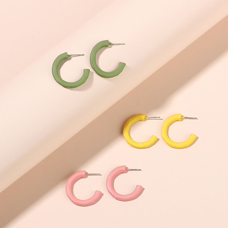 Mode C En Forme De Simple Fille Enfantine Couleur Bonbon Boucles D&#39;oreilles De Cercle De Mode Pour Femmes Nihaojewelry