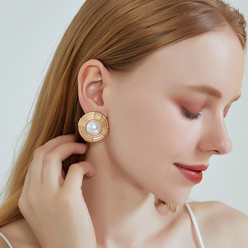 New Earrings S925 Silver Needle Geometric Round Baroque Pearl Earrings For Women