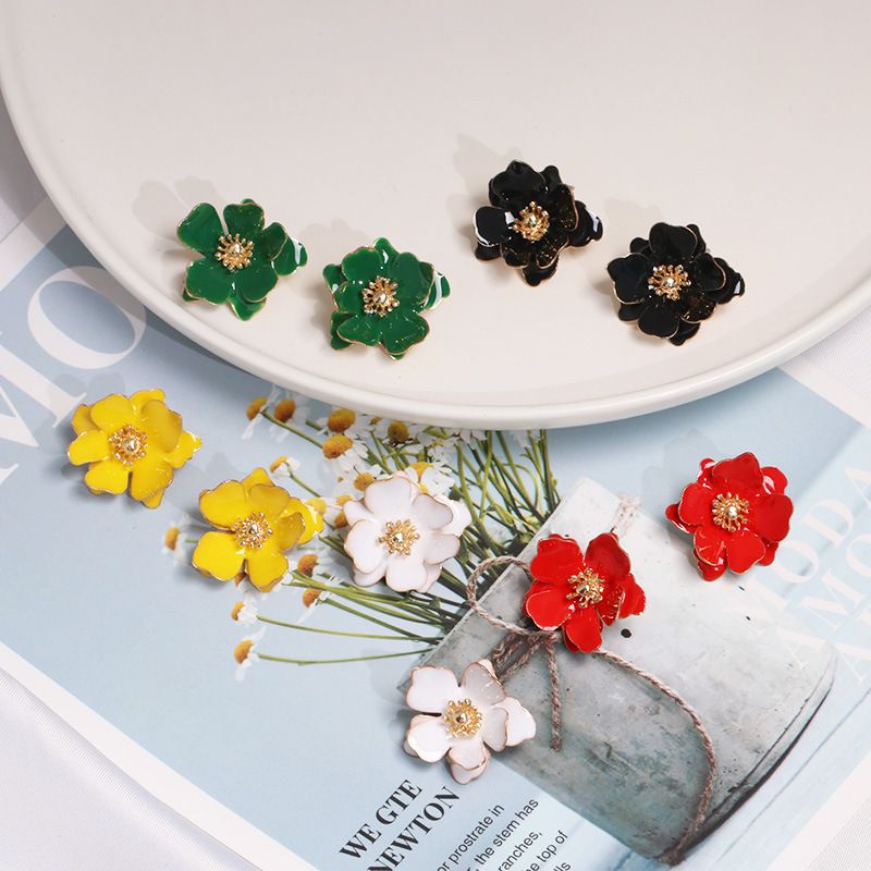 Hot Selling Simple Small Drop Oil Petals Pearl Flower Earrings For Women Nihaojewelry