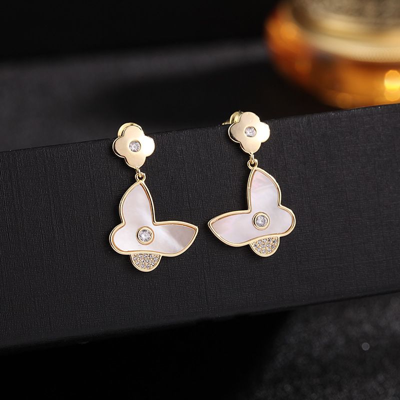 Coréen Nouveau Papillon Shell Boucles D&#39;oreilles S925 Aiguille En Argent Simple Oreille Bijoux En Gros Nihaojewelry