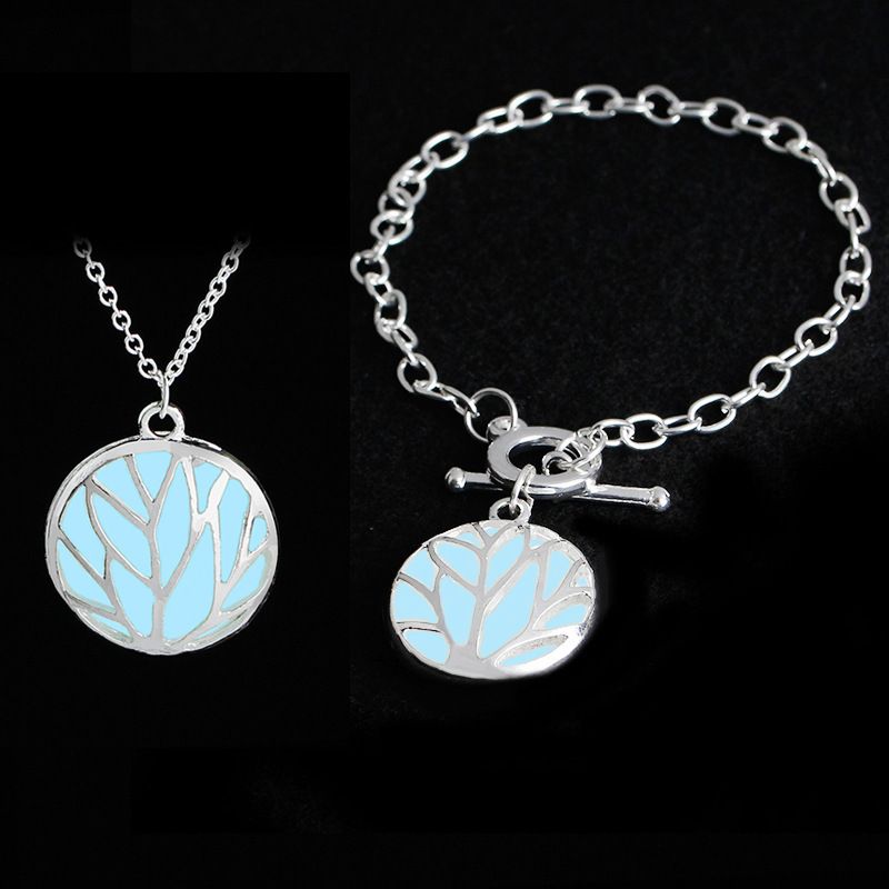 Hollow Luminous Tree Pattern Pendant Necklace Bracelet Glowing Dark Jewelry Wholesale Nihaojewelry