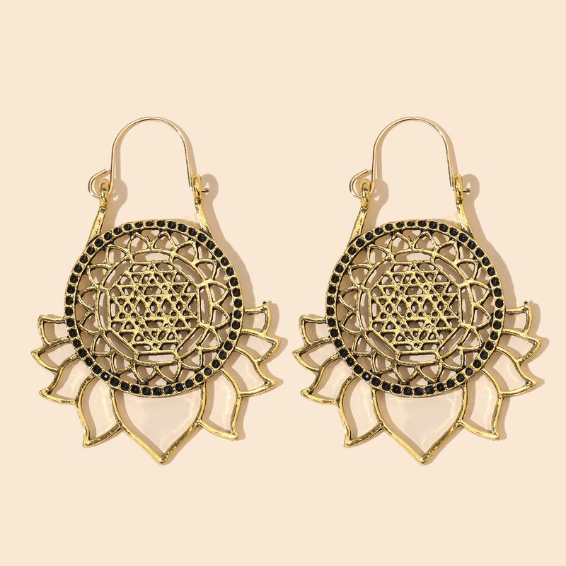 New Ethnic Style Retro Hollow Lotus Sunflower Bohemian Carved Earrings Wholesale Nihaojewelry