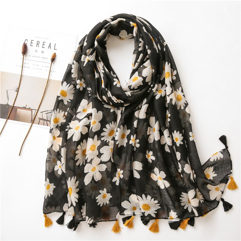 Women's New Spring Korean Wild Black And White Dual-use Sunscreen Long Scarf Shawl
