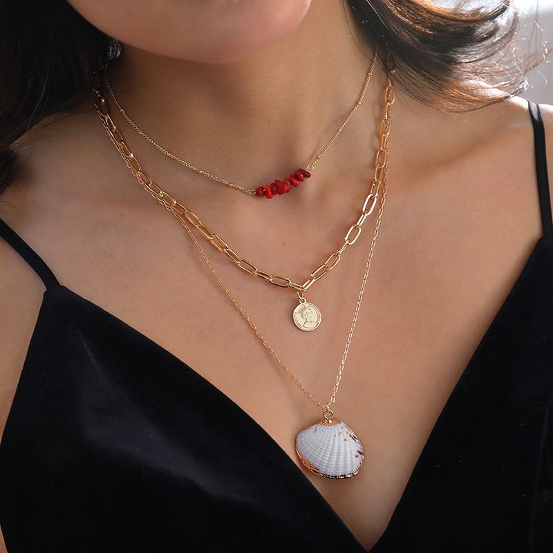 Fashion Coral Stone Clavicle Chain Gold Coin Natural Shell Pendant Collar De Aleación Multicapa Para Mujeres