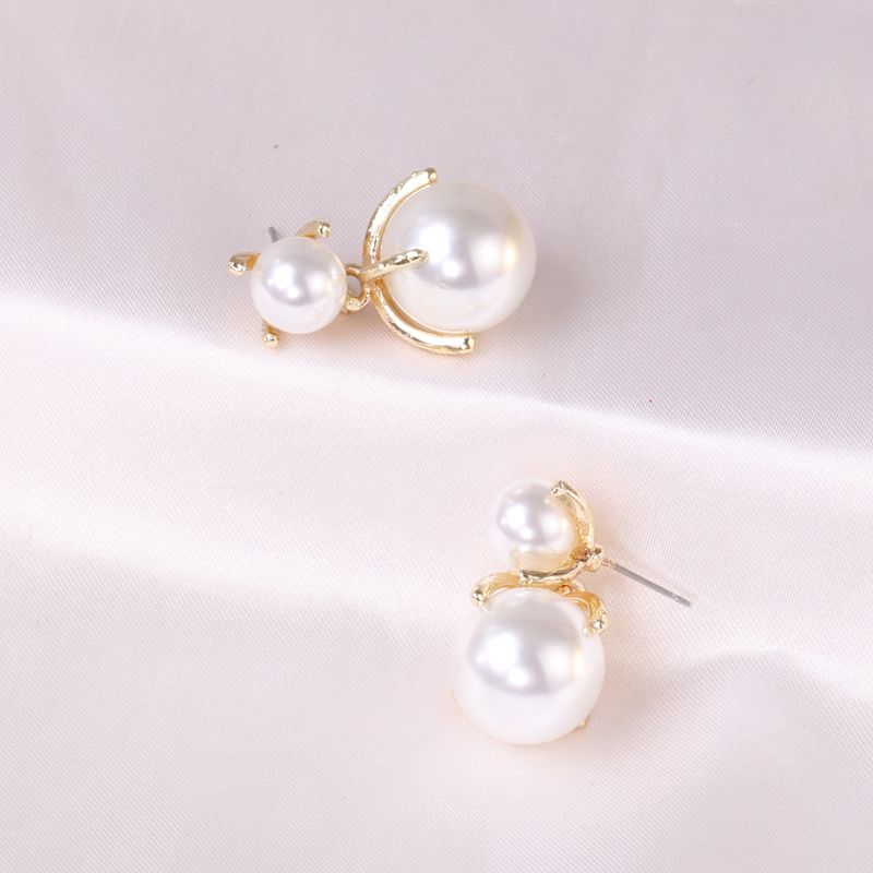 Korean Fashion Simple Pearl Elegant Earrings For Women Wholesale