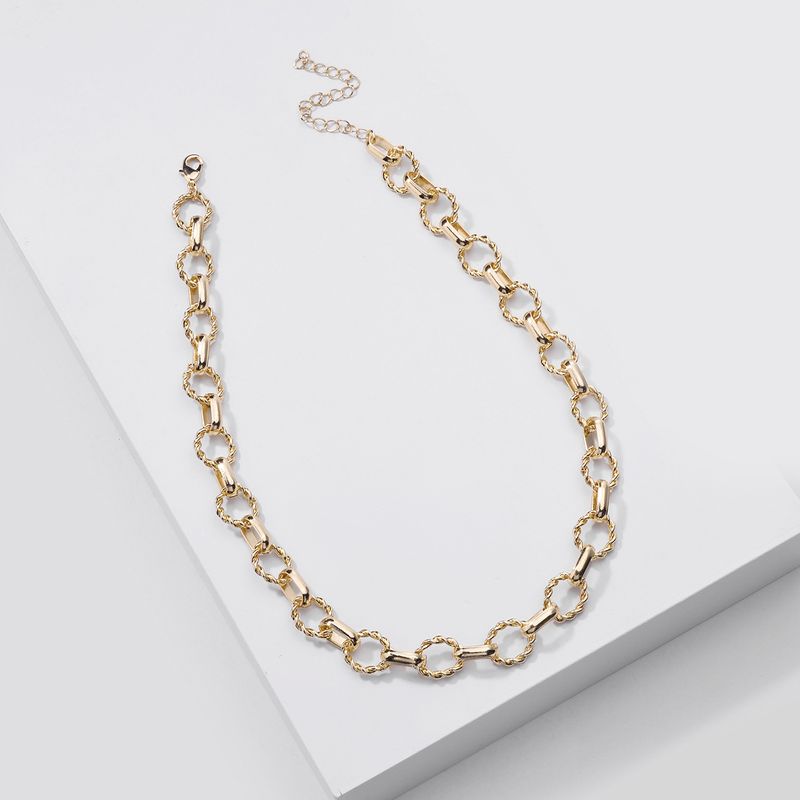 Neue Mode Handgefertigte Twist Chain Damen Mittellange Halskette Für Damen