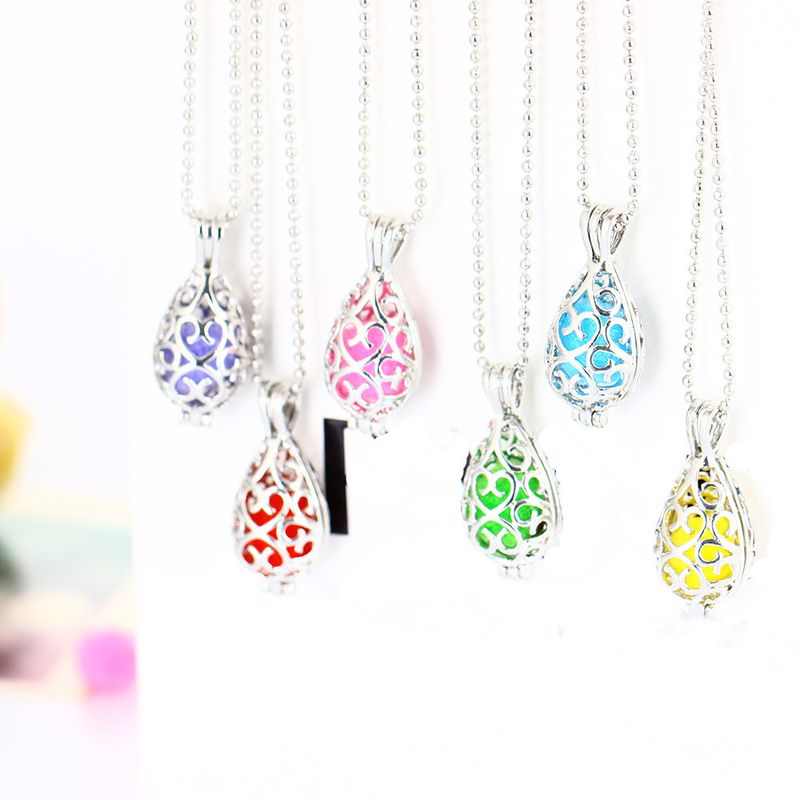 Hot-selling Aroma Diffuser Christmas Long Sweater Chain Accessories Alloy Pendant Necklace For Women