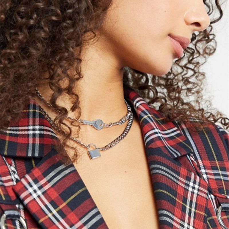 Mode Einfache Mehrschichtige Lock Anhänger Anhänger Legierung Halskette Für Frauen