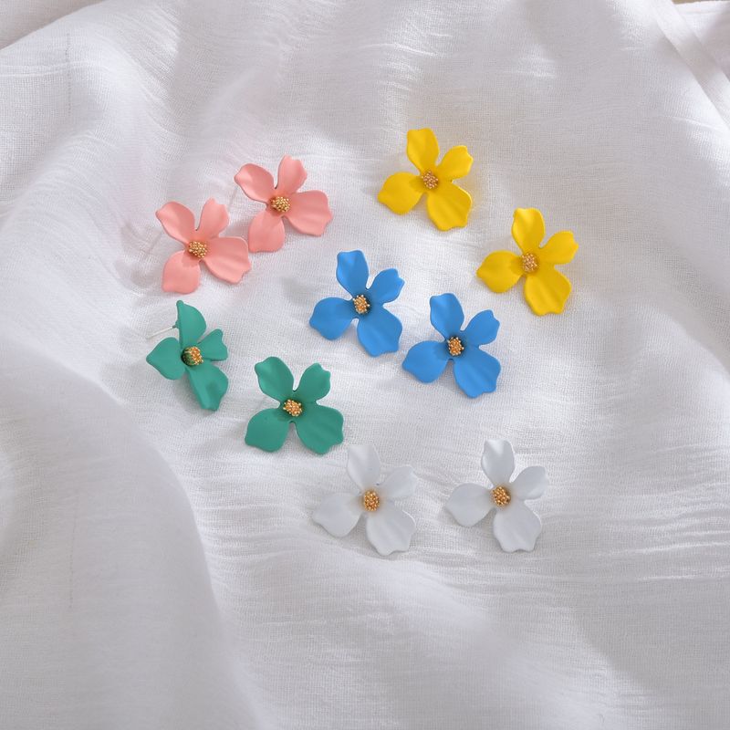 Flowers Sweet Color Petal Flower Show Face Thin Spray Paint Alloy Earrings