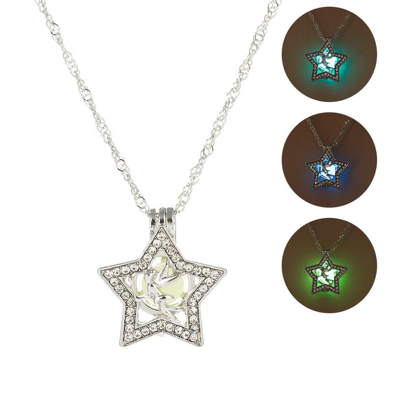 Europäischer Und Amerikanischer Kreativer Modeschmuck Fünfzackiger Stern Engel Diamant Anhänger Leuchtende Halskette Weibliche Schlüsselbein Kette Zubehör