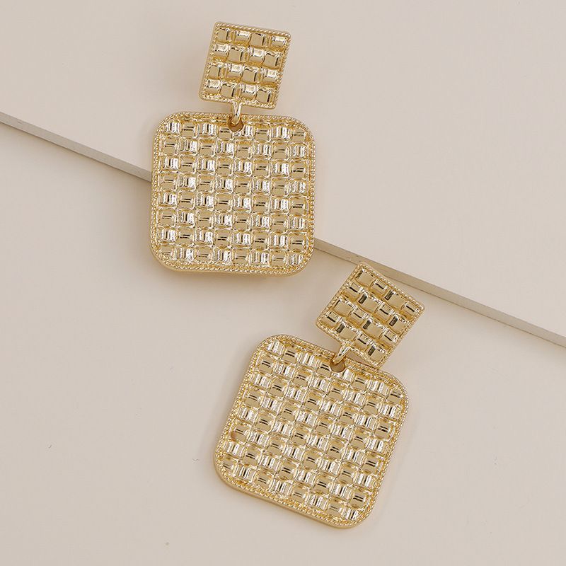Hot Selling Popular New Metal Texture Alloy Earrings Wholesale