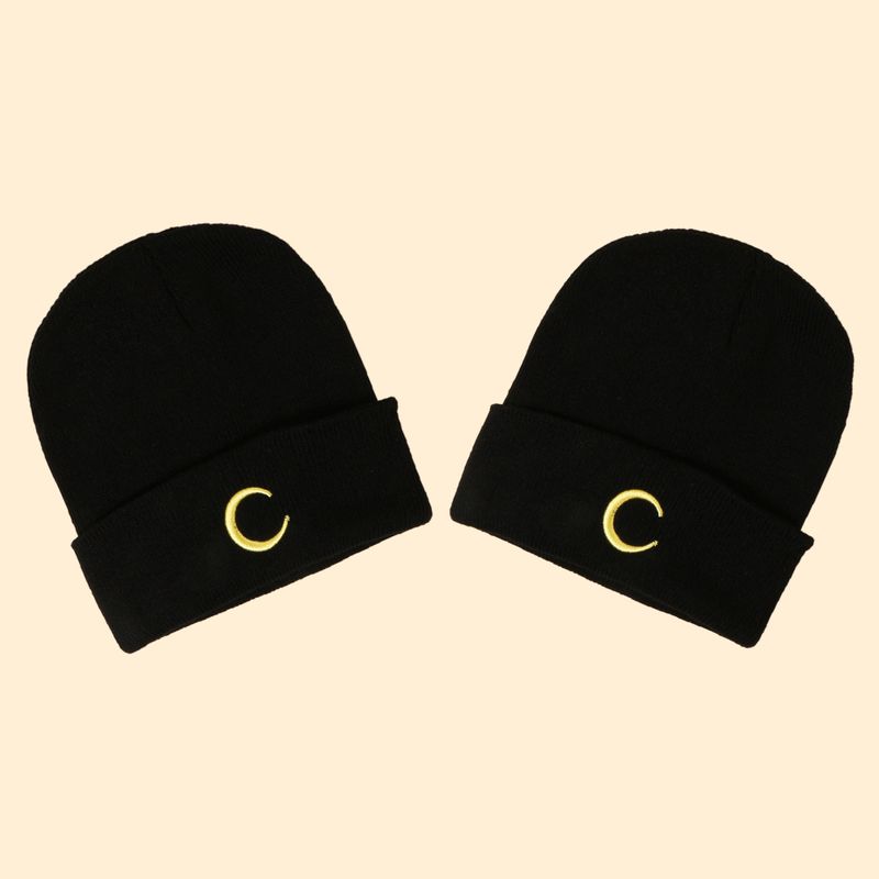 Hot Selling Three-dimensional Embroidered Moon Knitted Hat Wholesale