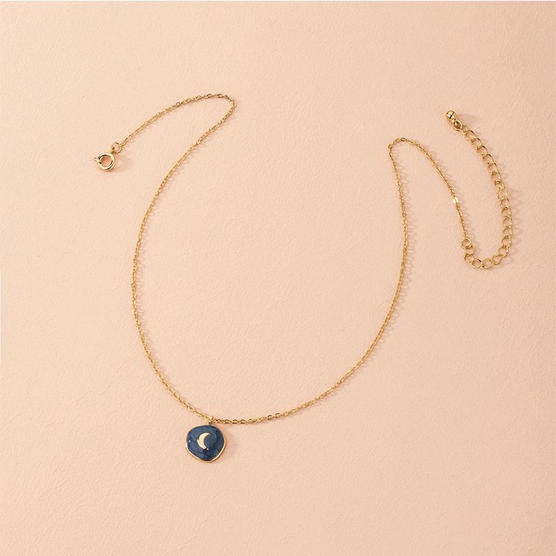 Vente Chaude Mode Collier De Lune Simple Collier Rétro Pendentif Femmes