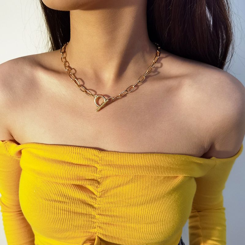 Fashion Simple Op Buckle Clavicle Retro Alloy Necklace For Women