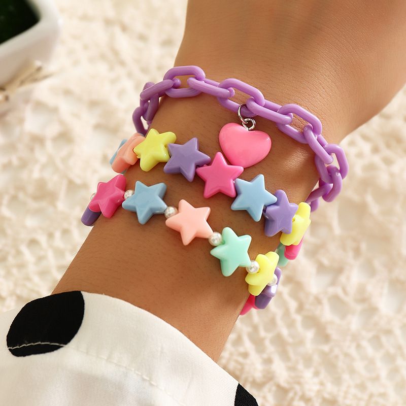 Wholesale Sweet Lovely Resin Love Heart-shaped Bracelet For Women