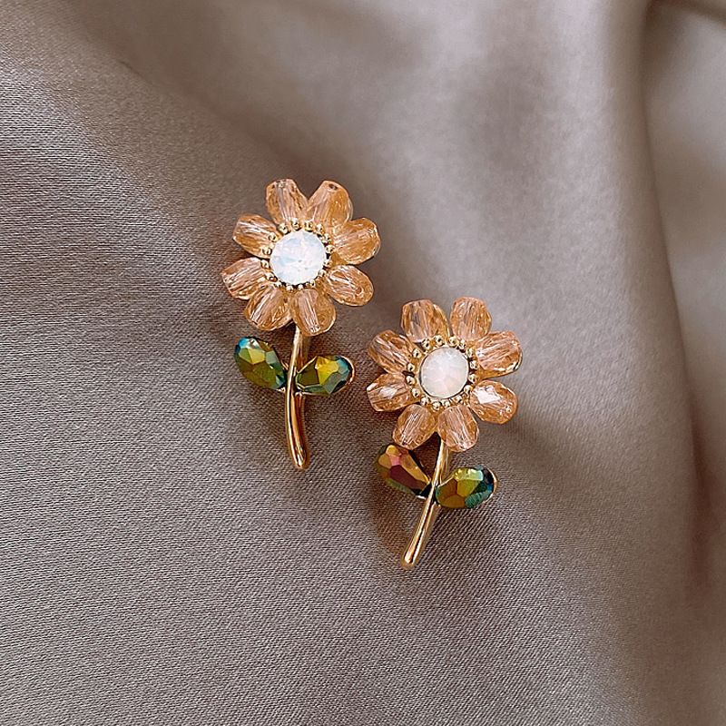 Fashion Crystal Petal New Trendy Korean Wild Earrings For Women