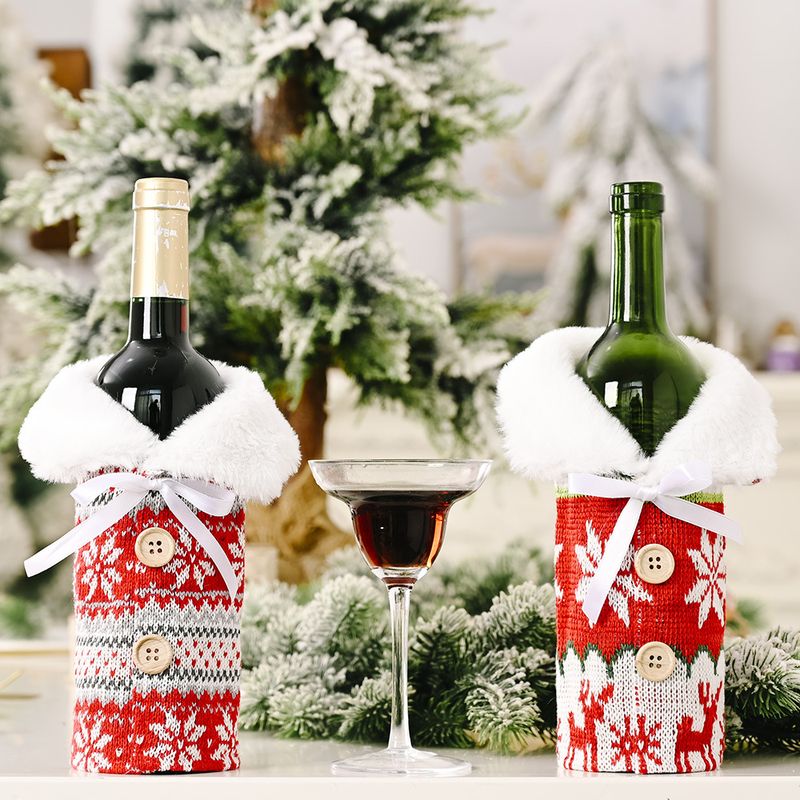New Creative Christmas Ornaments Knitted Buttons Snowflake Wine Bottle Sleeve Red Sweater Wine Sleeve Wine Bag