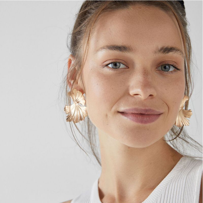 Fashion Ginkgo Leaf New Retro Flower Alloy Earrings For Women Wholesale