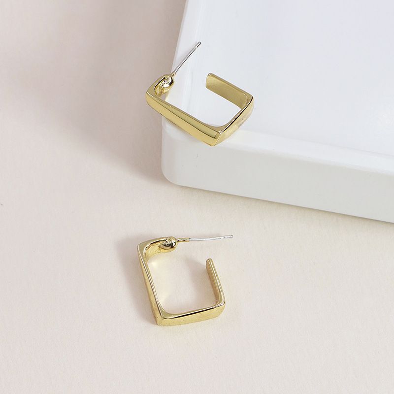 Mode Neue Geometrische Einfache Metall Heiß Verkaufte Legierung Ohrringe