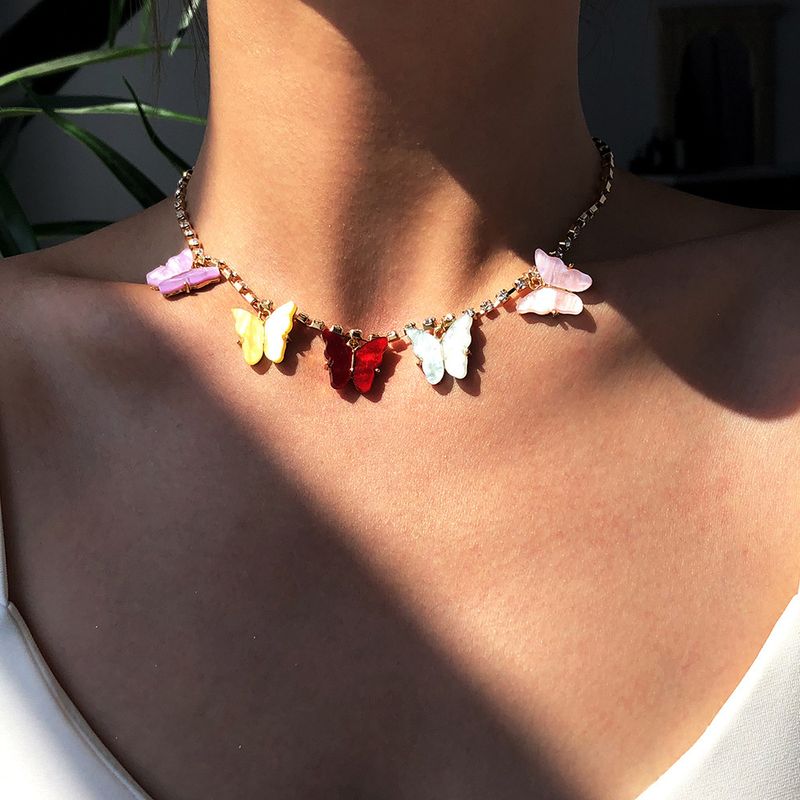 Nouveau Collier De Mode En Alliage De Petit Pendentif Papillon Serti De Diamants
