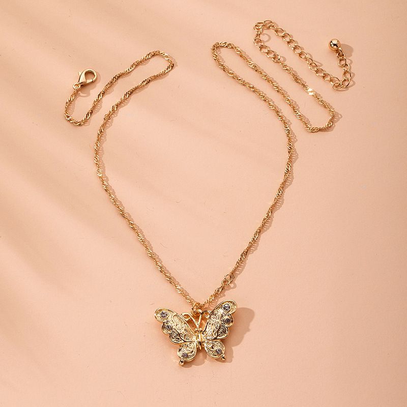 Luxury Butterfly Simple Fashion Necklace Wholesale
