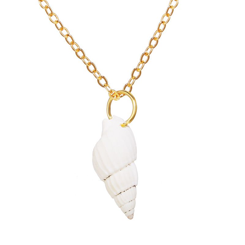 New Fashion Conch Pendant Clavicle Chain Creative Simple Golden Necklace