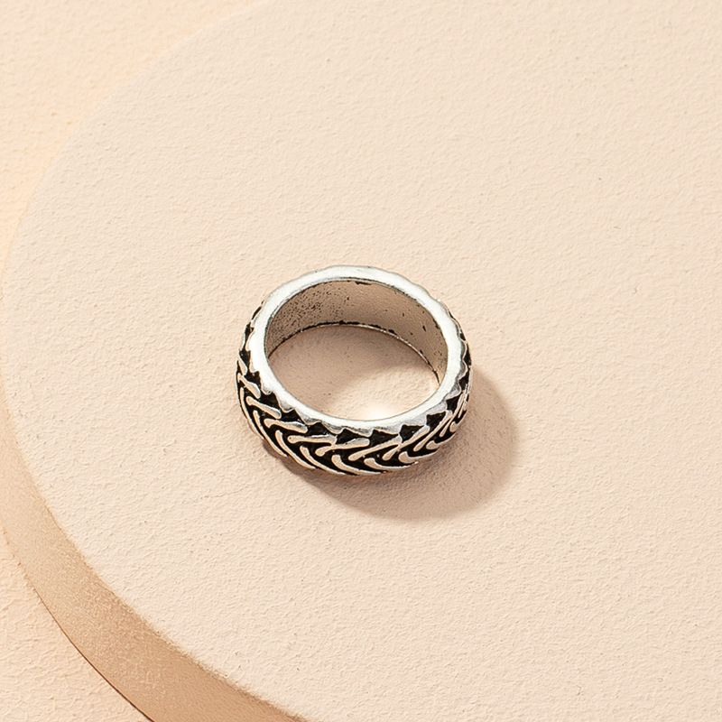 خاتم Dongdaemun في كوريا الجنوبية ، خاتم الهيب هوب ذو الملمس الرجعي ، دائرة سبائك بوهيمية شائعة في أوروبا وأمريكا