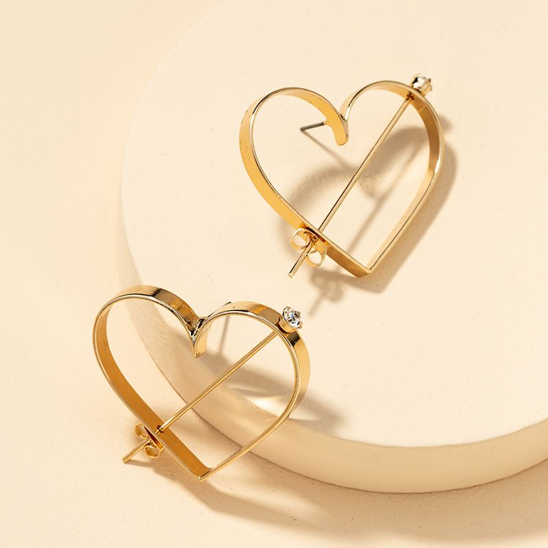 Wholesale Fashion Heart Earrings