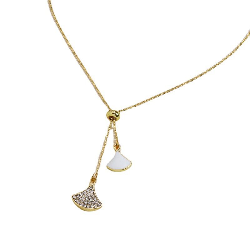 Fashion Diamond Metal Pendant Necklace Wholesale