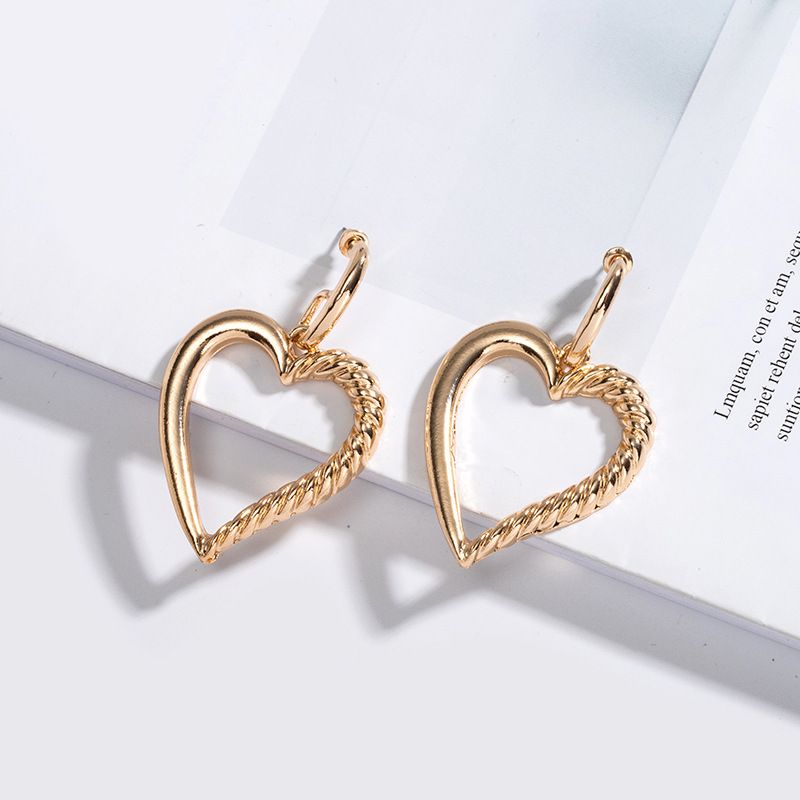 Fashion Metal Heart Simple Earrings Wholesale