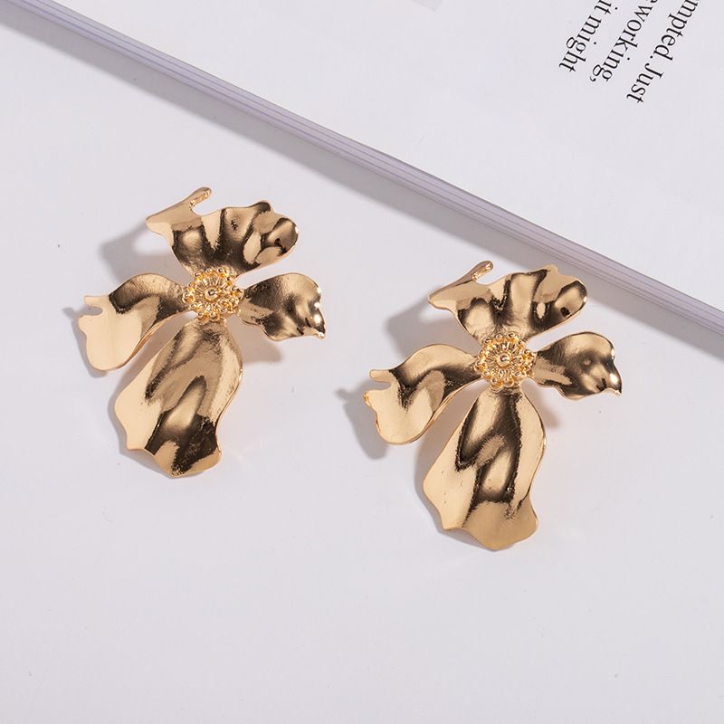 Golden Flower Retro Earrings