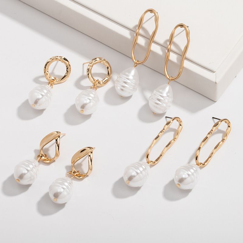 Wholesale Baroque Pearl Fashion Earrings