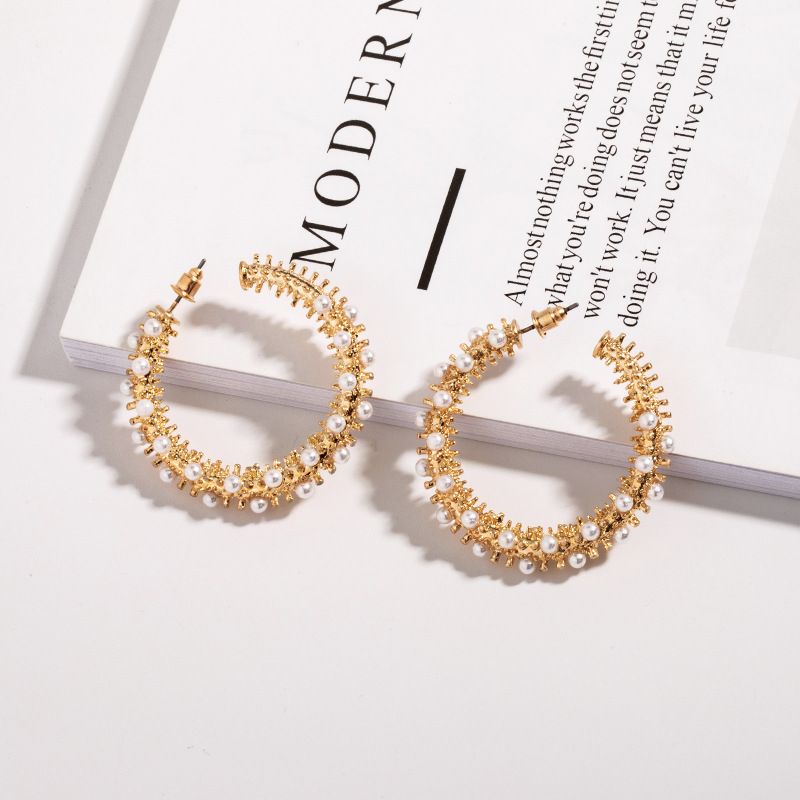 Retro Circle Pearl Earrings