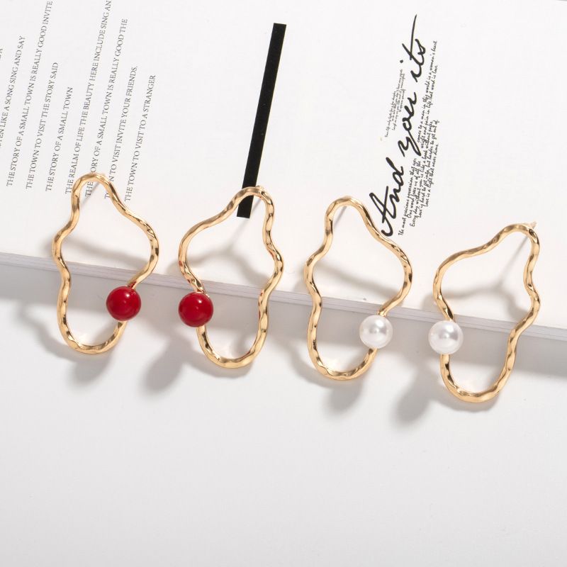 Simple Metal Irregular Pearl Earrings